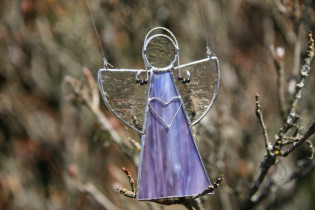 Andílek fialový se srdíčkem - Tiffany šperky
