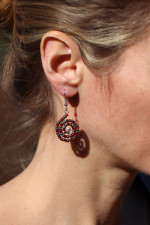 Červené náušnice - spirálka - Tiffany šperky