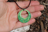 Zelený náhrdelník s kresbou - Tiffany šperky